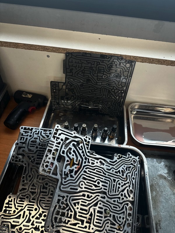 entretien complet sur une boîte ZF bmw 550i près de bordeaux