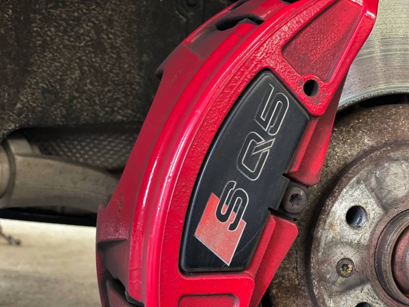 Professionnel du remplacement de pneumatiques de mon Audi SQ5 à Parentis-en-Born