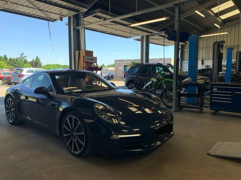 Entretien véhicule haut de gamme du constructeur Porsche à proximité de Biscarrosse