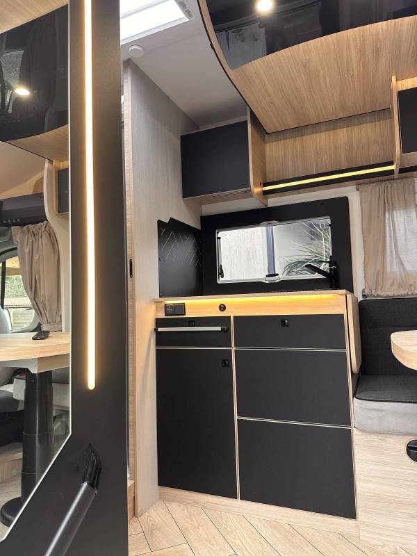 LOCATION CAMPING CAR DANS LES LANDES A SANGUINET PRES DE BISCARROSSE